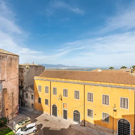 Martini Time, Panoramic Terrace On The Castle Walls Апартаменты